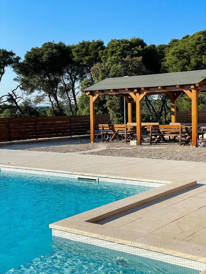 Apartments Borghetto Vinkuran Exteriör bild